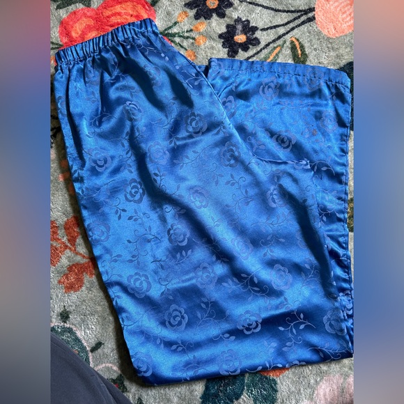 Pajama set - Picture 4 of 7